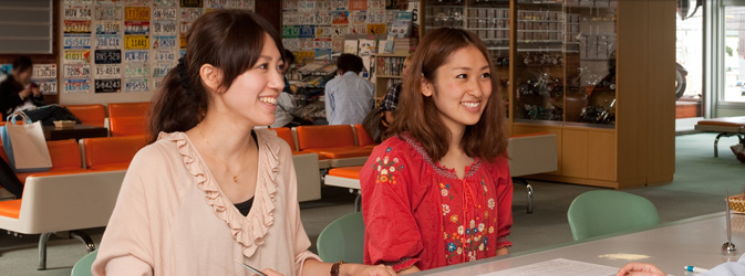 入学の申し込み方法と、その際に必要な書類、入学時のスケジュールについて説明します。